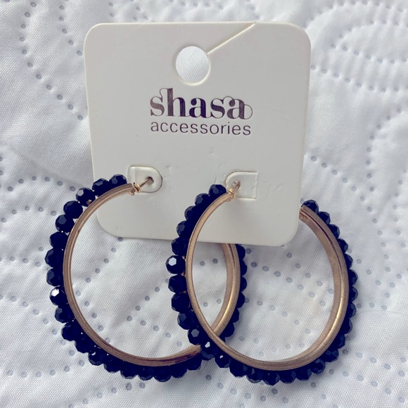 Hoop Earrings - Picture 1 of 5